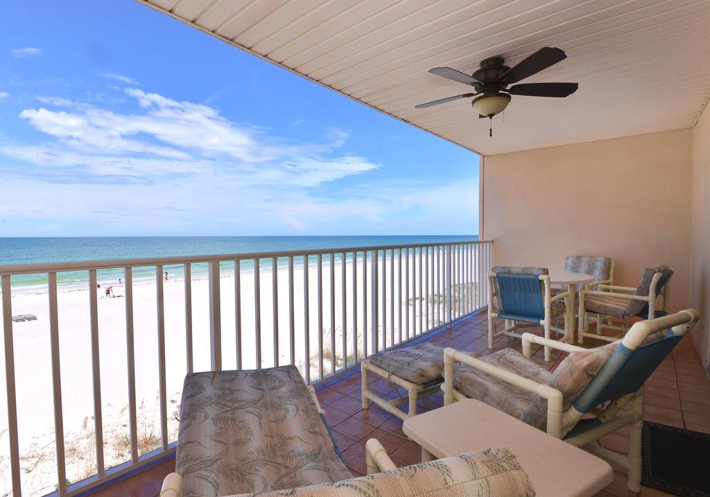 Holiday Villas II Clearwater Beach Exterior photo