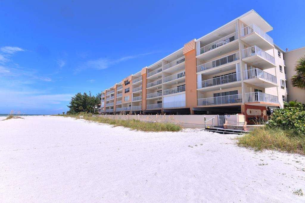 Holiday Villas II Clearwater Beach Exterior photo